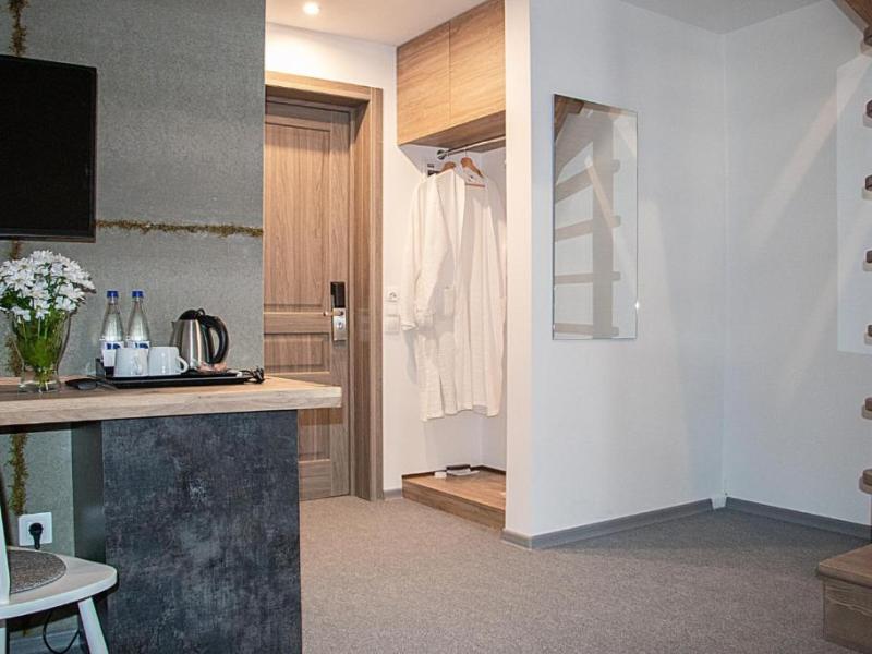 У Медового Моста