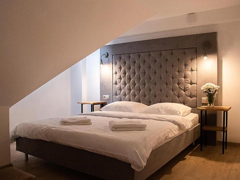 У Медового Моста