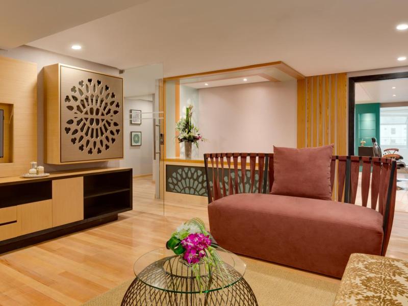 Ramada Hotel & Suites Amwaj Islands