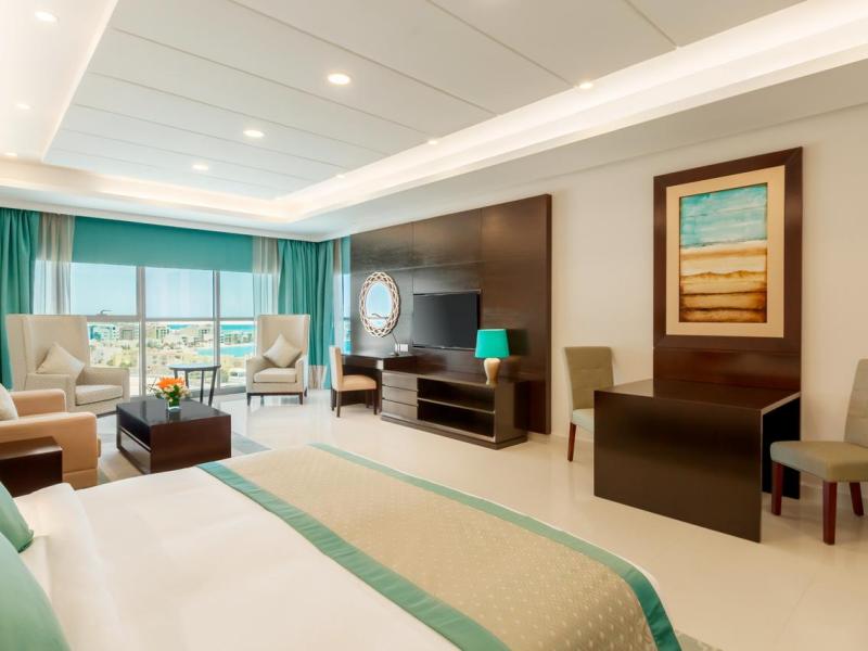 Ramada Hotel & Suites Amwaj Islands