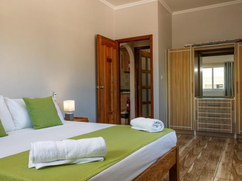 Shanaz Beachside Retreat