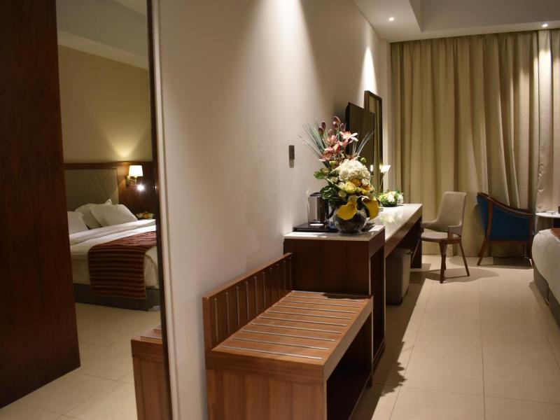 Ramee Palace All Suites Hotel