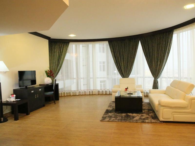 Royal Phoenicia Hotel