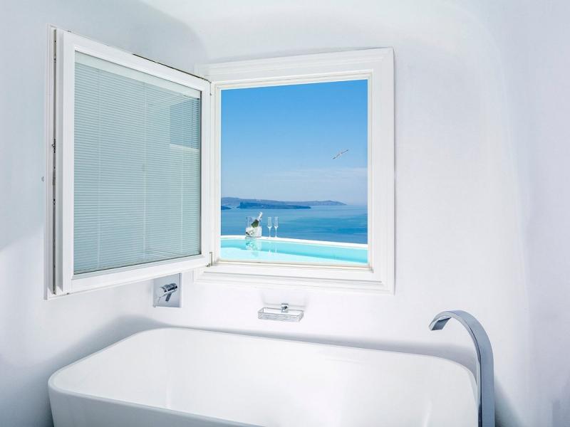 Canaves Oia Suites