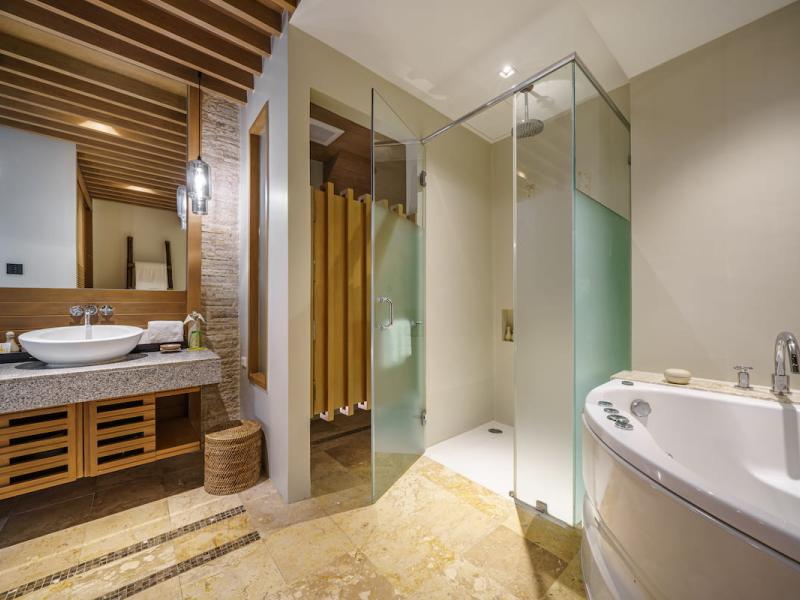 Aleenta Phuket Resort & Spa