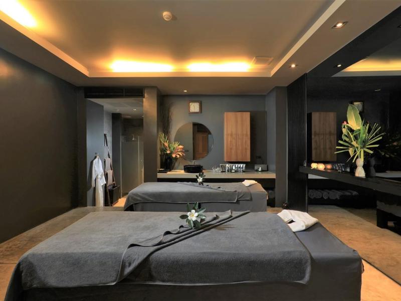 Aleenta Phuket Resort & Spa