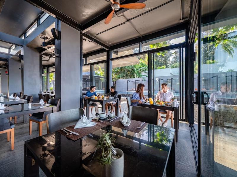 Aleenta Phuket Resort & Spa