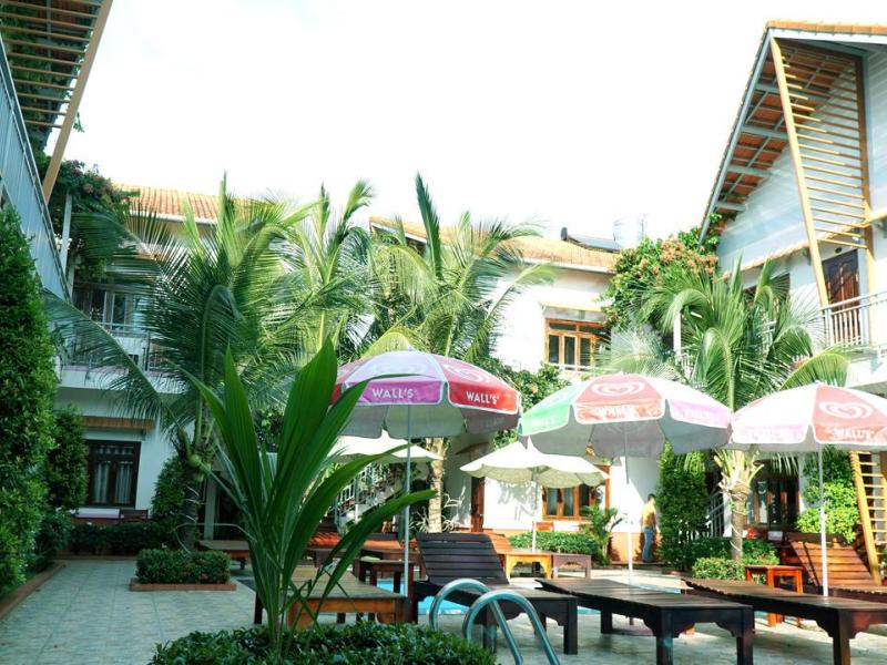 Camellia Resort & Spa