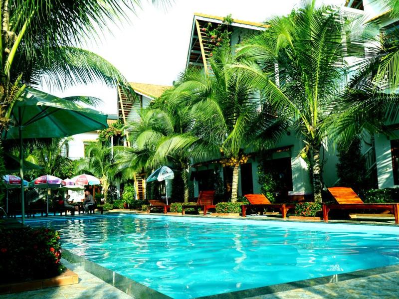 Camellia Resort & Spa