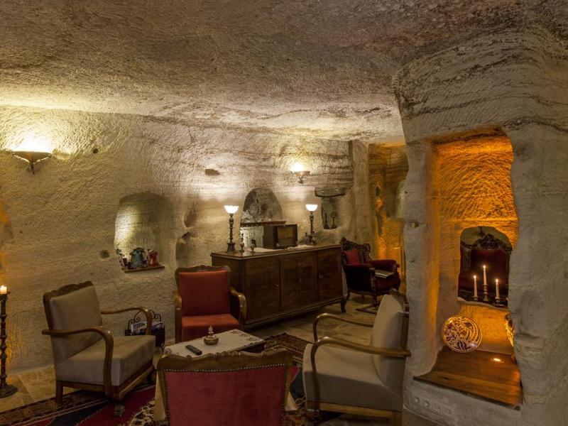 Mithra Cave Hotel