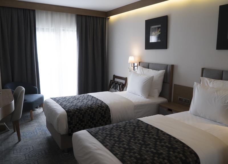 Yuksel Istanbul Yenikapi