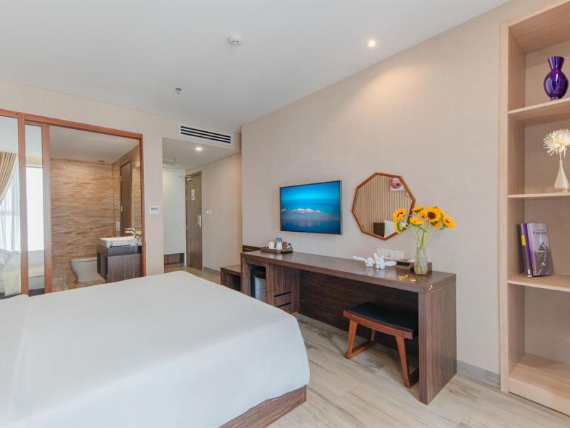 Emerald Bay Hotel & Spa