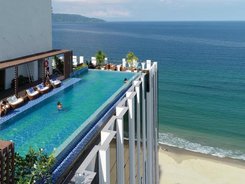 Haian Beach Hotel & Spa