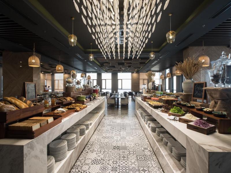 Haian Beach Hotel & Spa