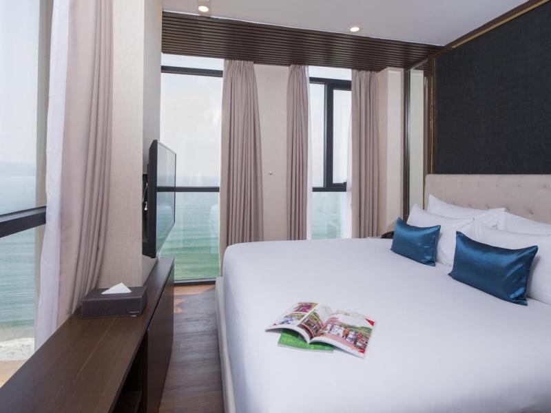 Haian Beach Hotel & Spa