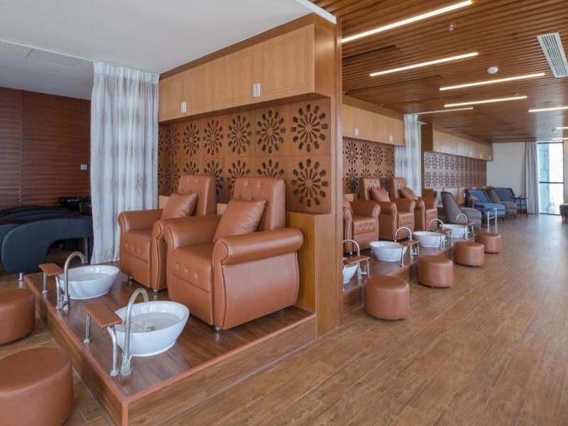 Haian Beach Hotel & Spa