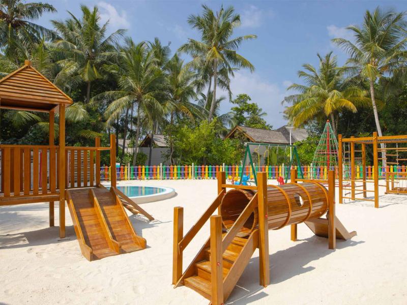 Emerald Faarufushi Resort & Spa