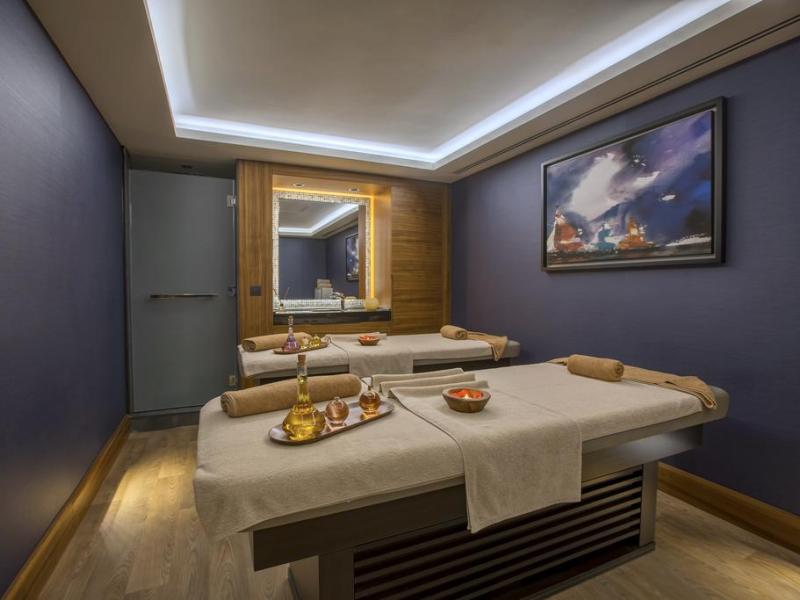 Golden Tulip Istanbul Bayrampasa