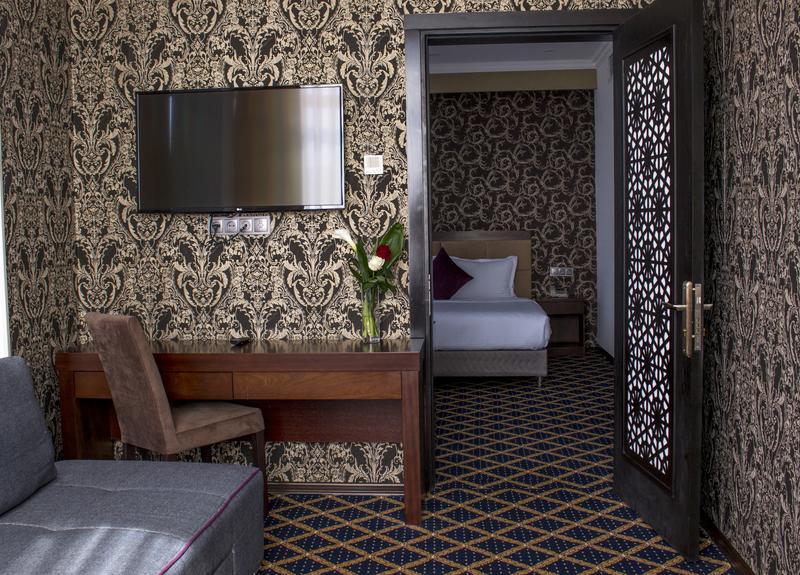 Corniche Family Hotel