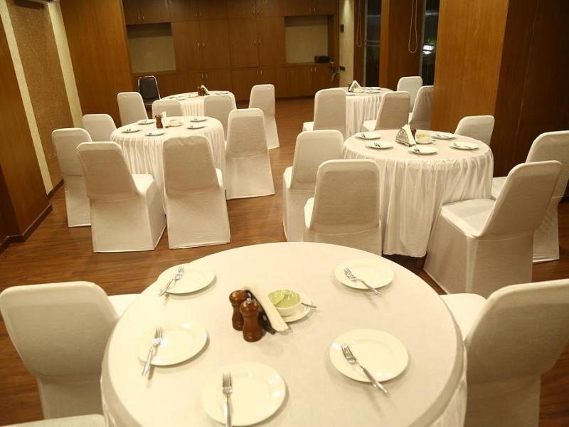 Evoke Lifestyle Candolim