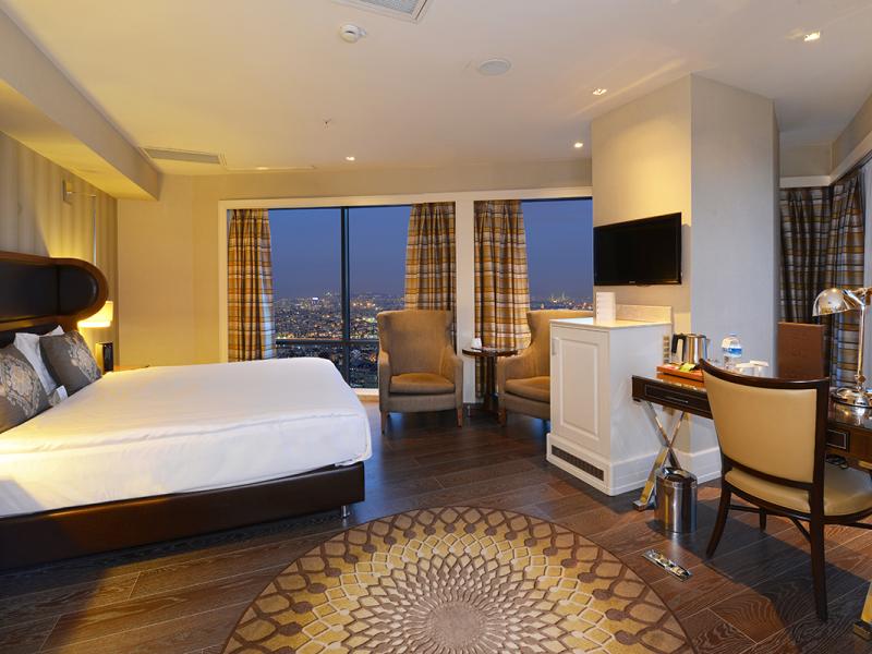 Titanic Business Golden Horn