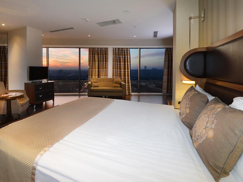 Titanic Business Golden Horn