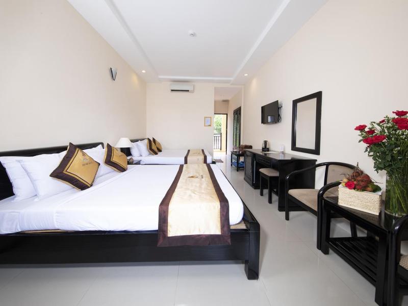 Hon Rom Central Beach Resort