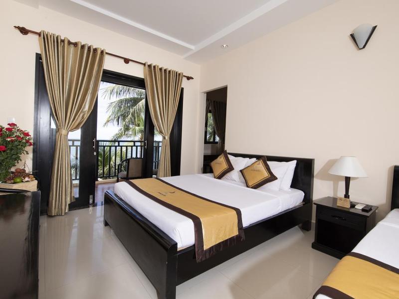 Hon Rom Central Beach Resort