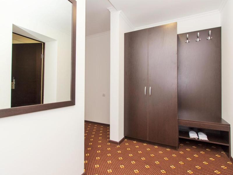 Отель Атрия