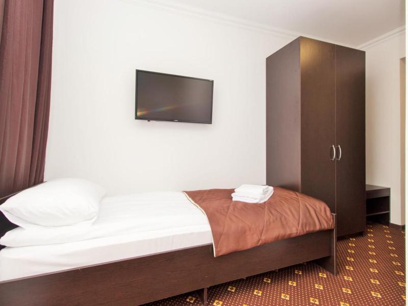 Отель Атрия