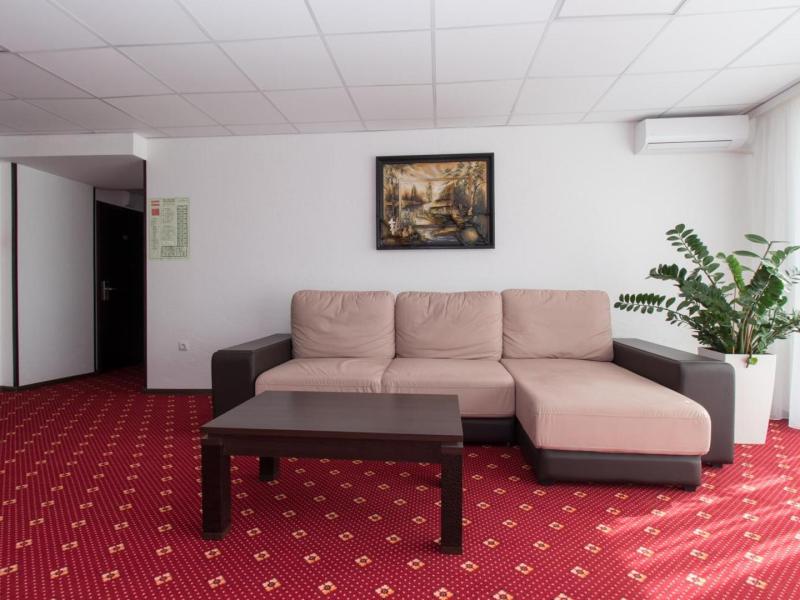 Отель Атрия