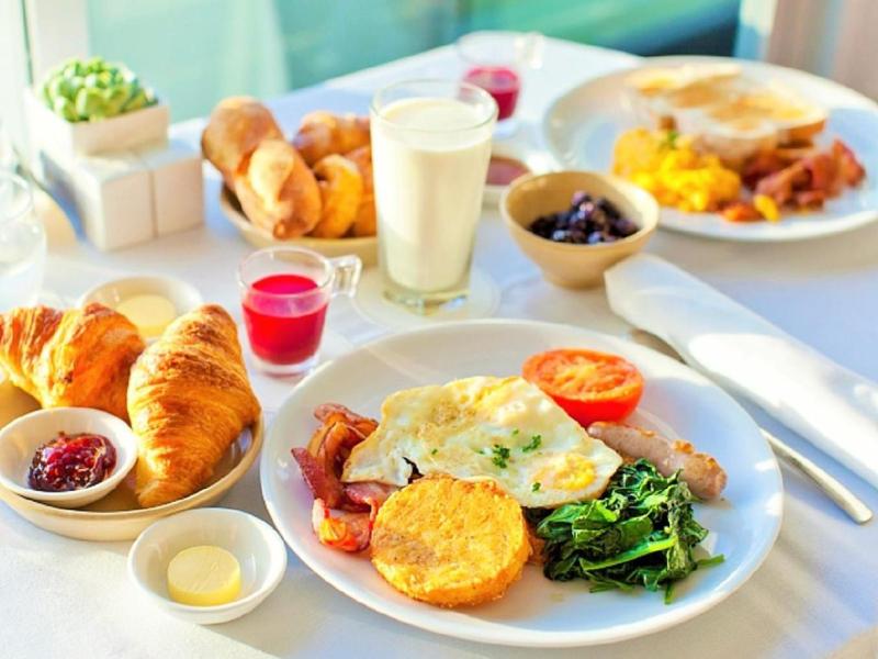 Отель Атрия