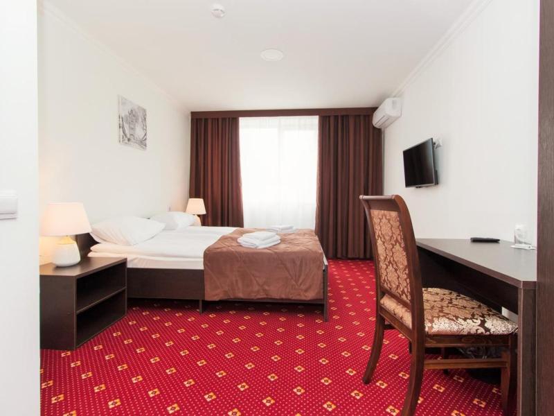 Отель Атрия