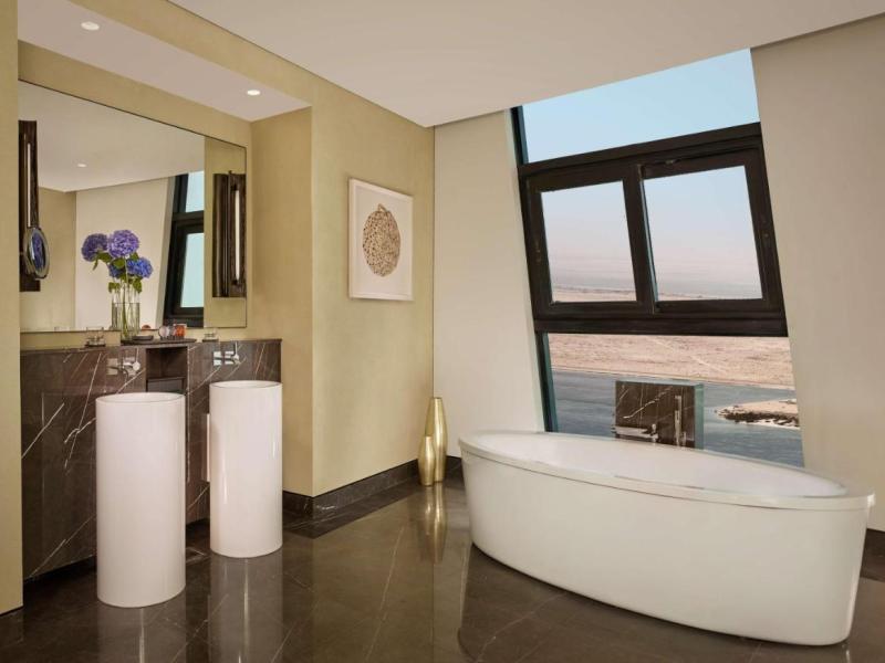 Grand Hyatt Abu Dhabi Hotel & Residences Emirates Pearl