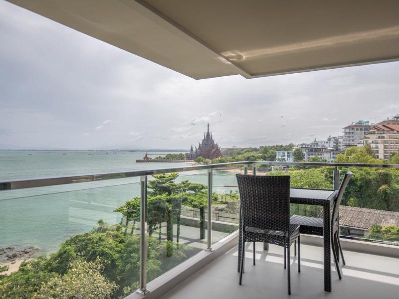 Golden Tulip Pattaya Beach Resort