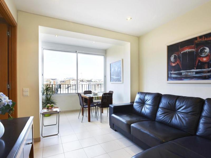 AinB Diagonal Francesc Macia Apartments