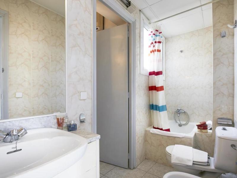 AinB Diagonal Francesc Macia Apartments