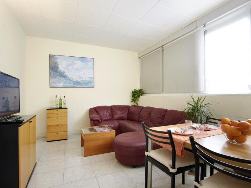 AinB Diagonal Francesc Macia Apartments