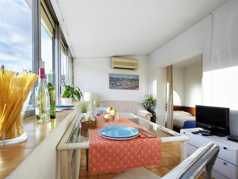 AinB Diagonal Francesc Macia Apartments