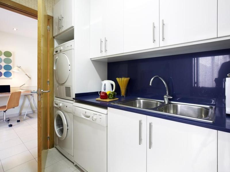 AinB Diagonal Francesc Macia Apartments