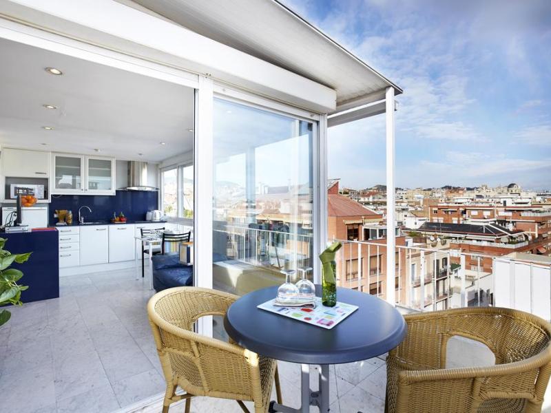 AinB Diagonal Francesc Macia Apartments