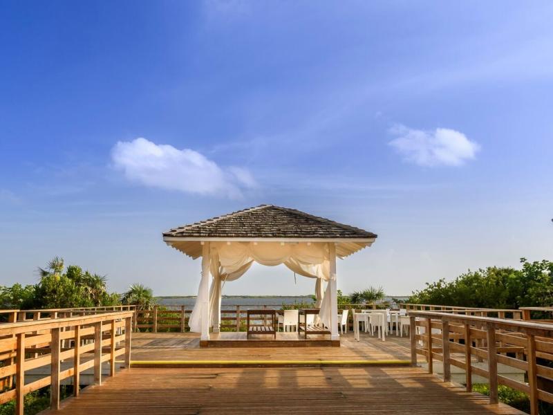 Dhawa Cayo Santa Maria Hotel