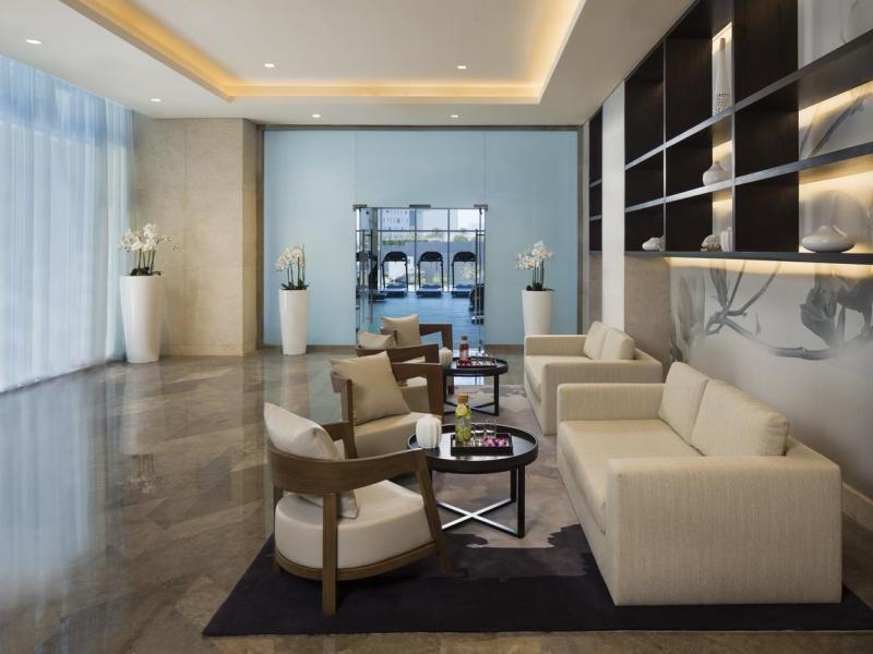 Beach Rotana - Residences