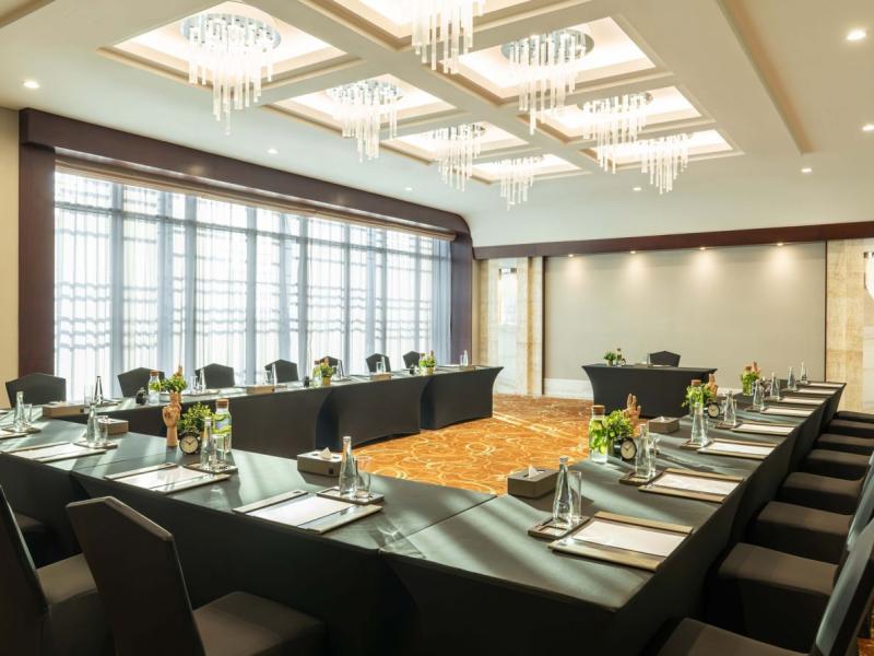 Renaissance Business Bay