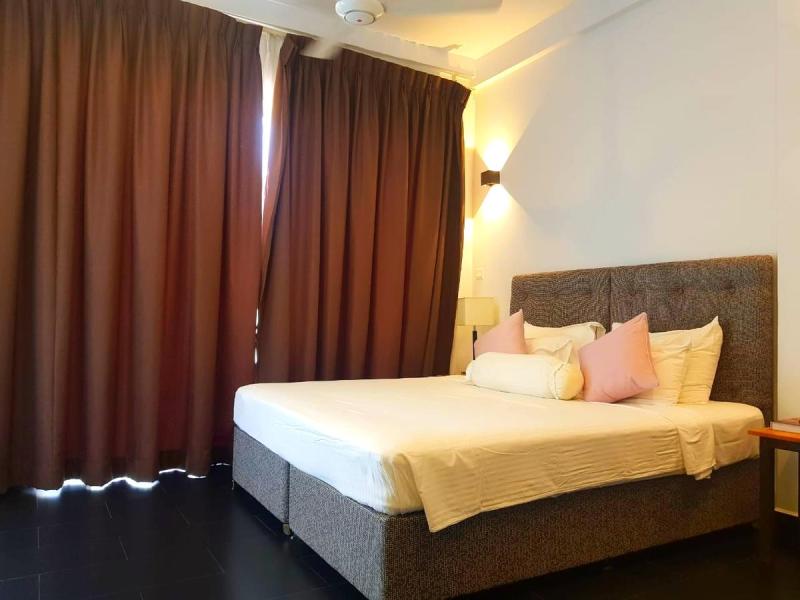 South Beach Villa@69