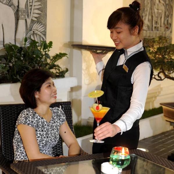 New Era Hotel & Villa