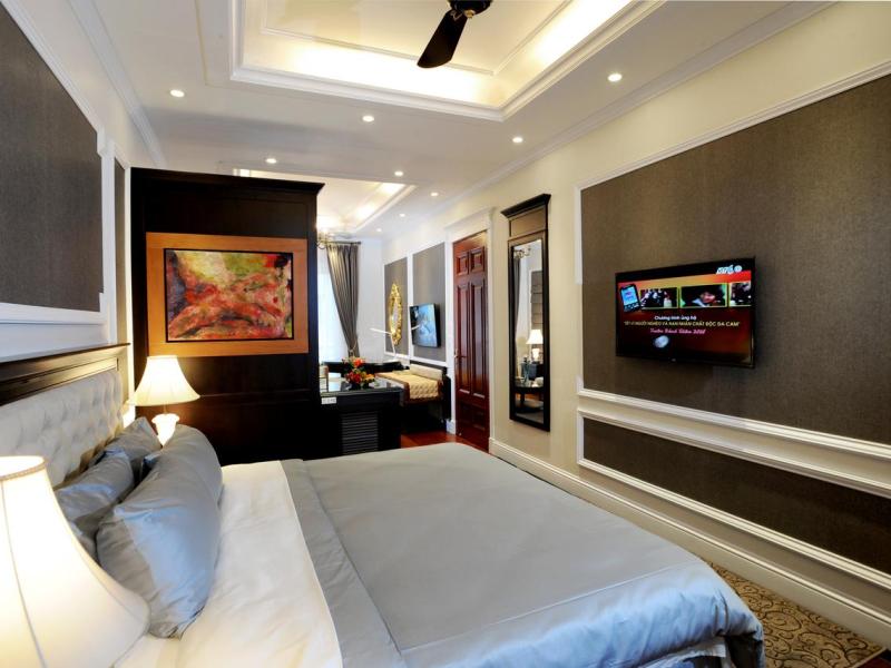 New Era Hotel & Villa