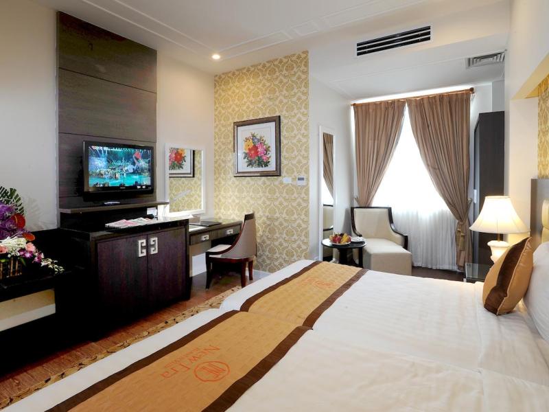 New Era Hotel & Villa