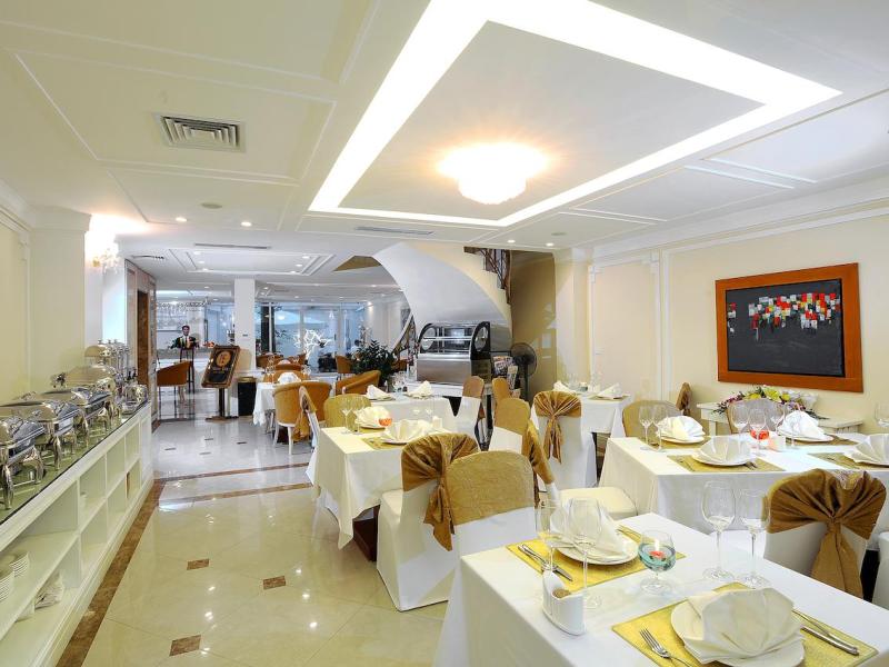 New Era Hotel & Villa