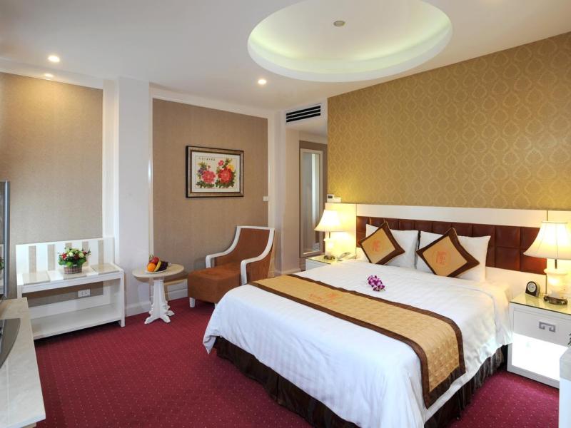 New Era Hotel & Villa